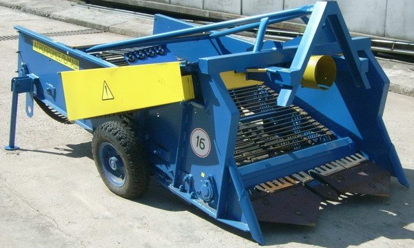 Картофелекопатель навесной двухрядный КТН-2ВМ Картофелекопатель навесной двухрядный КТН-2ВМ