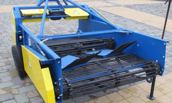 Картофелекопатель навесной двухрядный КТН-2ВМ Картофелекопатель навесной двухрядный КТН-2ВМ