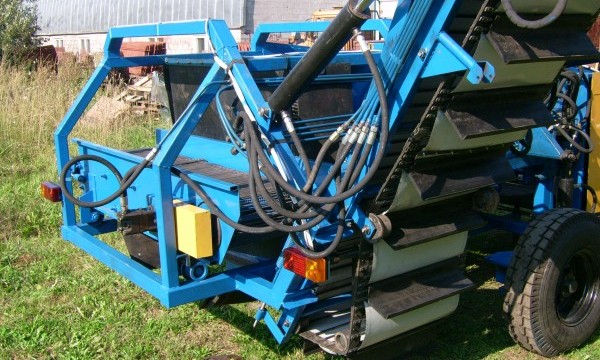 Копатель-погрузчик МУЛС-1,4 Копатель-погрузчик МУЛС-1,4