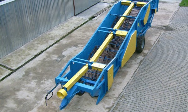 Машина для уборки валерианы МУВ-1,4 Машина для уборки валерианы МУВ-1,4