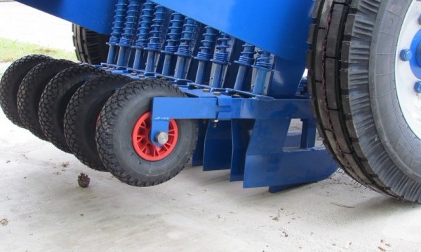 Сажалка лука-севка СЛ-1 Сажалка лука-севка СЛ-1