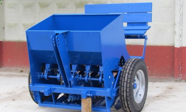 Сажалка лука-севка СЛ-1 Сажалка лука-севка СЛ-1