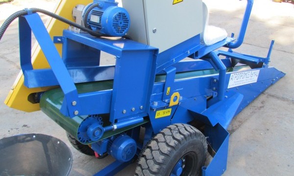 Скутер-подборщик СКП-40 Скутер-подборщик СКП-40