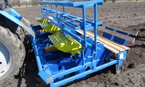 Картофелесажалка СПК-6 Картофелесажалка СПК-6