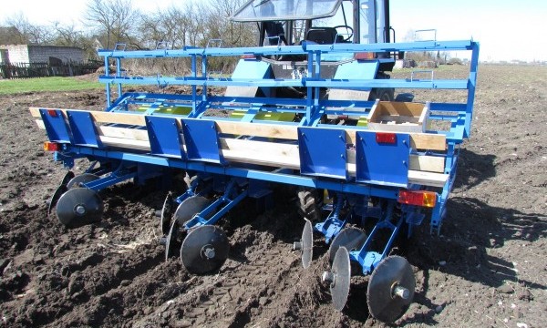 Картофелесажалка СПК-6 Картофелесажалка СПК-6