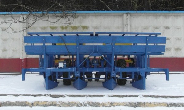 Картофелесажалка СПК- 4-01 Картофелесажалка СПК- 4-01