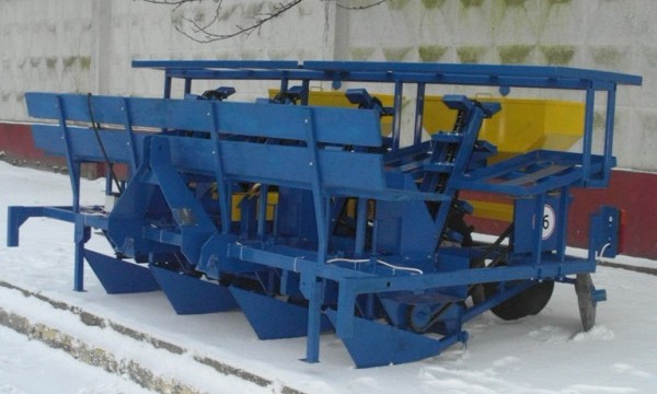 Картофелесажалка СПК- 4-01 Картофелесажалка СПК- 4-01