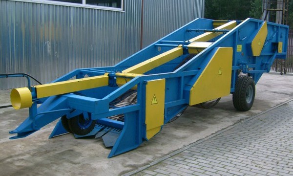 Машина для уборки валерианы МУВ-1,4 Машина для уборки валерианы МУВ-1,4