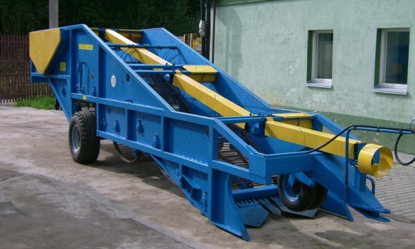 Машина для уборки валерианы МУВ-1,4 Машина для уборки валерианы МУВ-1,4